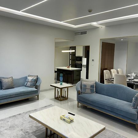 Апартаменты Usmans 4Bdrm Jbr Sadaf Next To Ritz Carlton Walk Дубай Экстерьер фото